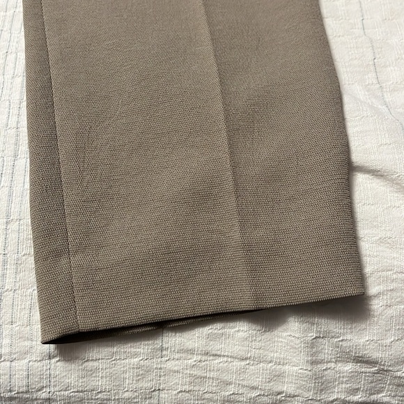 Aritzia Babaton Women's Taupe High-Waisted dress Pants EUC - Picture 2 of 5